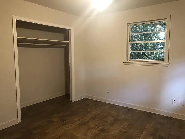 1502 Mike Ann Dr #2 — Photo 8