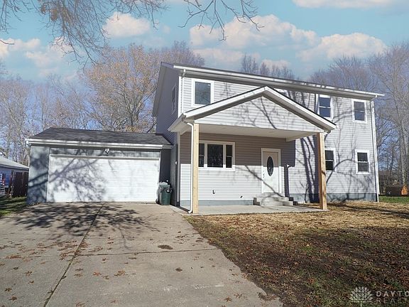2nd image of 1378 Finch Ln