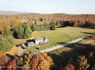 7 Mican Rd, Waymart, PA 18472