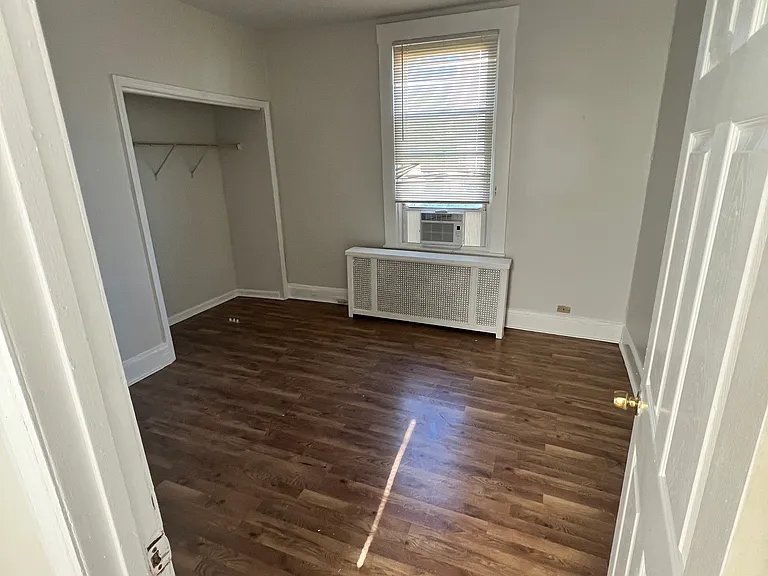 1311 Alberta St — Photo 5