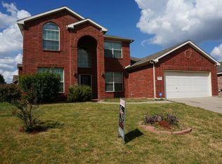 2720 Buxton Dr, Grand Prairie, TX 75052