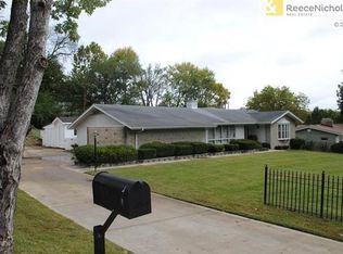 224 NE Evansdale Rd, Kansas City, MO 64116