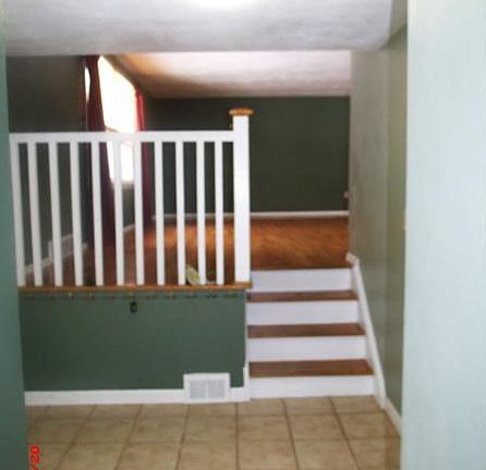 3rd image of 3334 Shady Dr