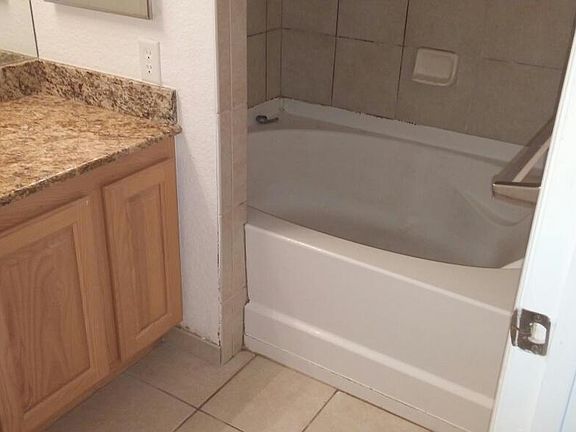 3rd image of 241 SW Palm Dr APT 108