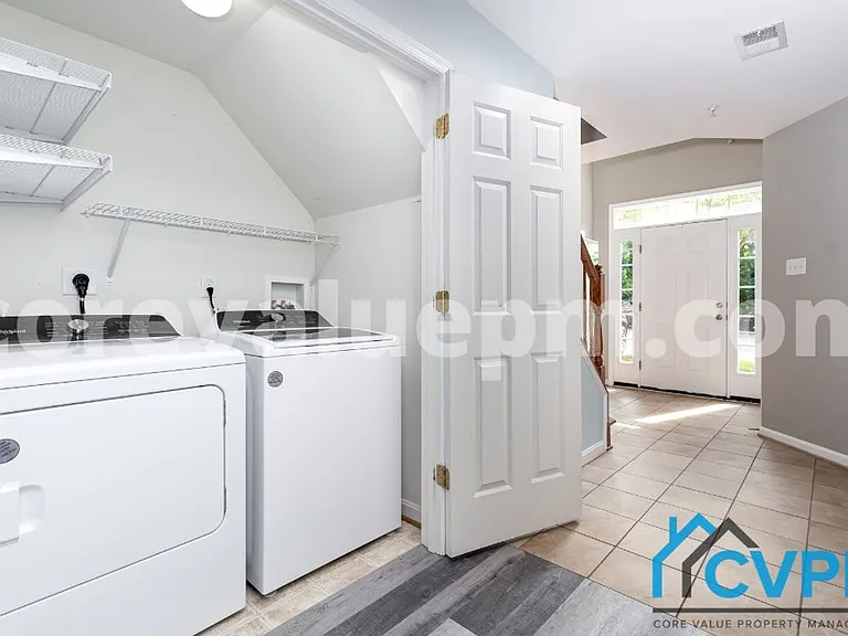 806 Emory Ct — Photo 10