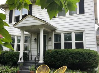 97 E Quincy St, Riverside, IL 60546