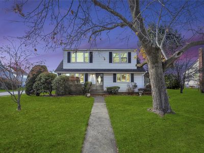 2 Preston Lane, Hicksville, NY, 11801
