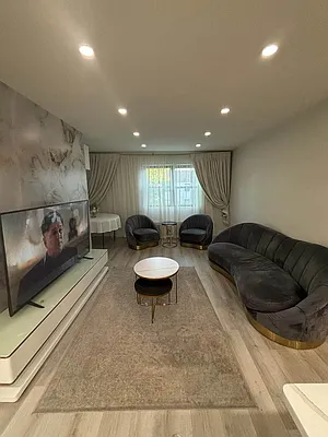 Rented by Corcoran | media 7