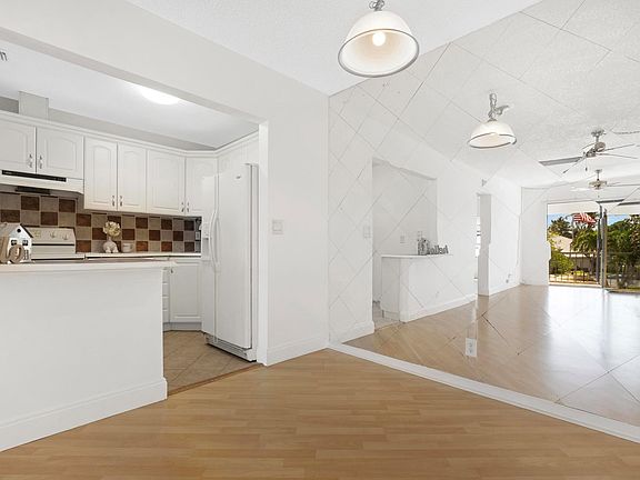 3rd image of 140 E Cypress Club Drive #430
