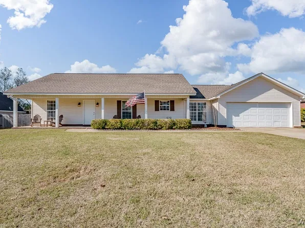 16275 Sand Creek Dr, Moundville, AL 35474