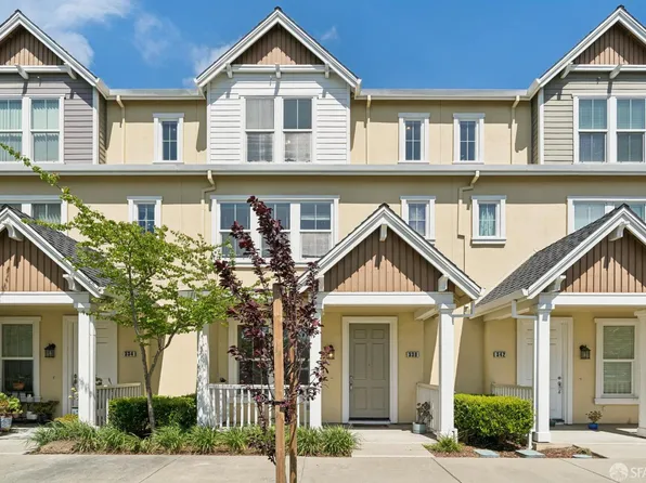 338 Village Ln, Richmond, CA 94801