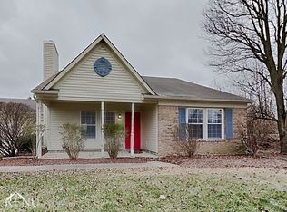 8473 Salatheal Ct, Fishers, IN 46038