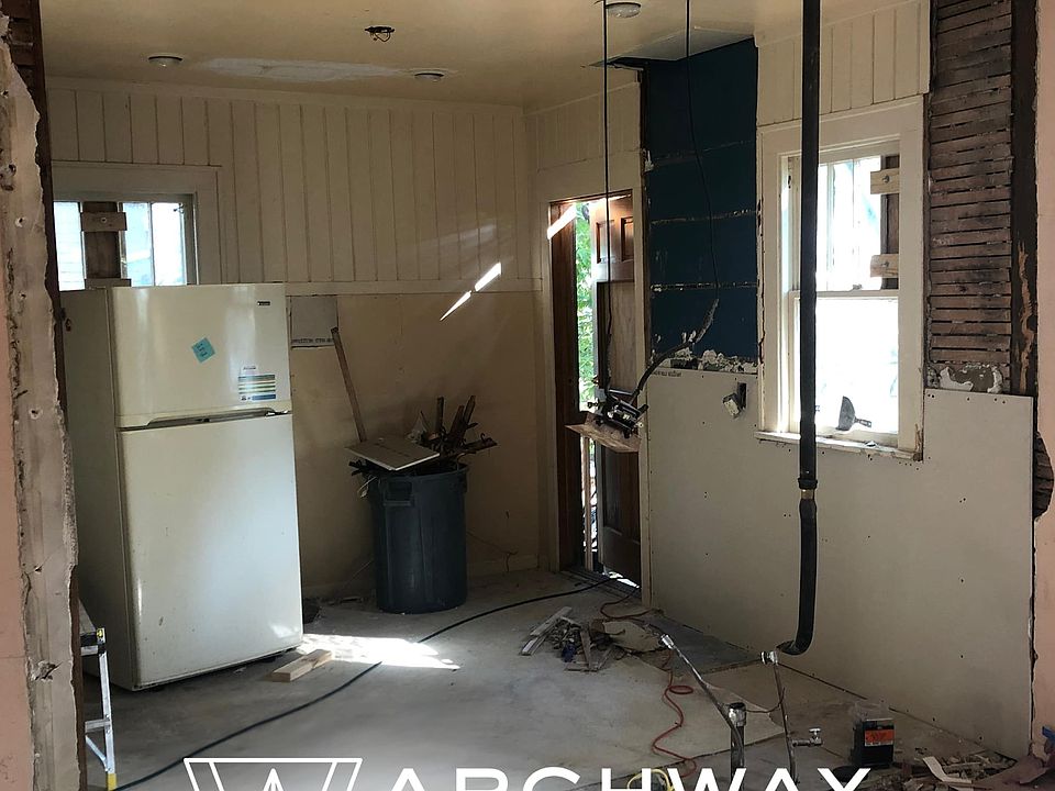 2nd image of 1521 31st St