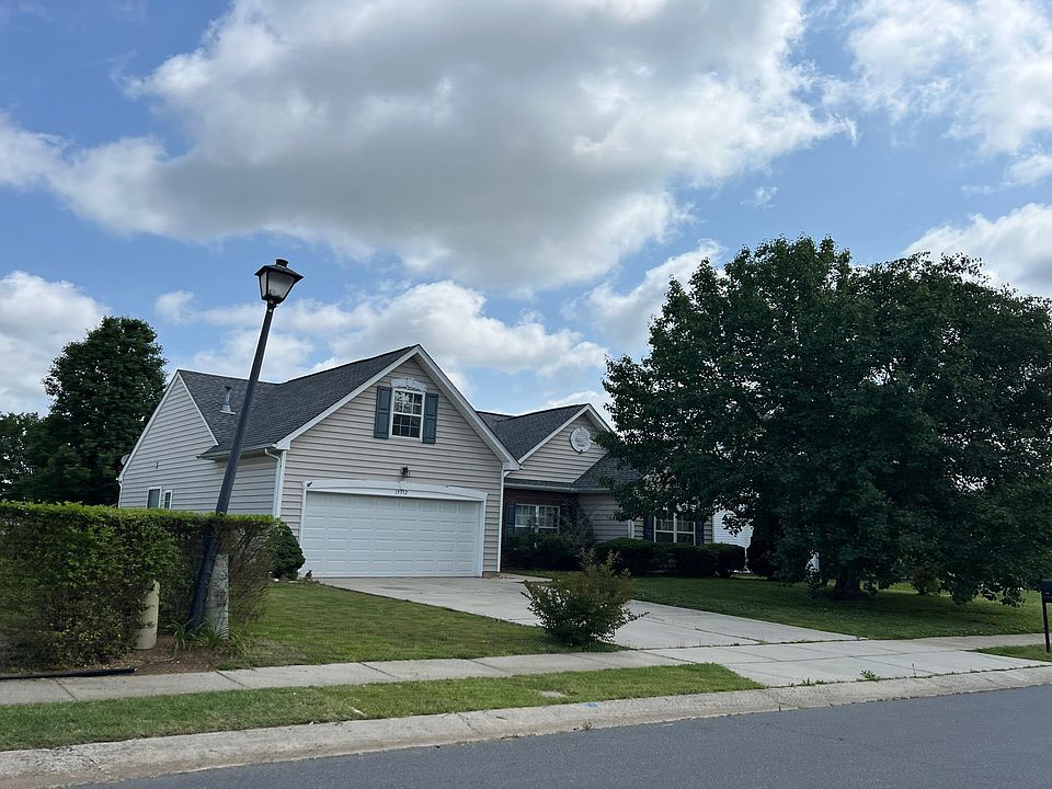 2nd image of 15332 Dehavilland Dr