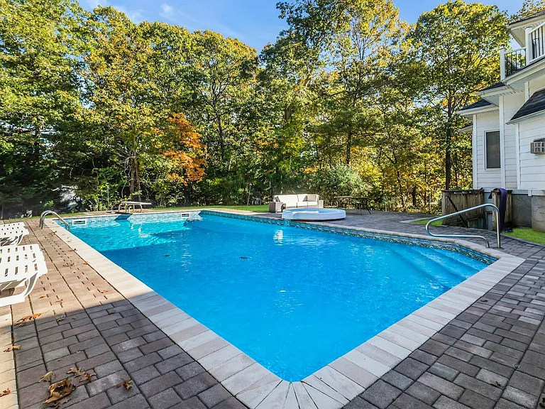 10 Bay Woods Dr — Photo 17