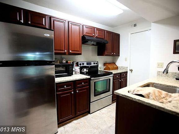 4th image of 12153 Penderview Ln APT 2033