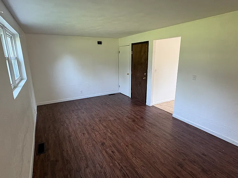 4403 W Broyhill Ct #B — Photo 6
