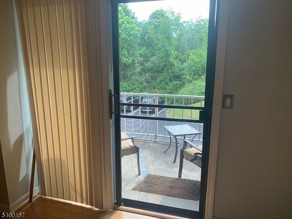 2nd image of 221 Ringwood Ave #9