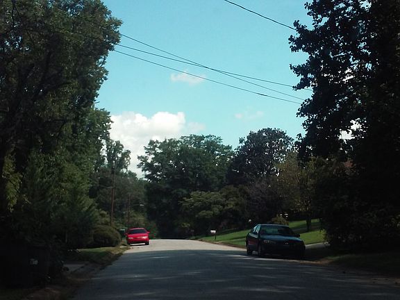 4th image of 485 Tallwood Dr