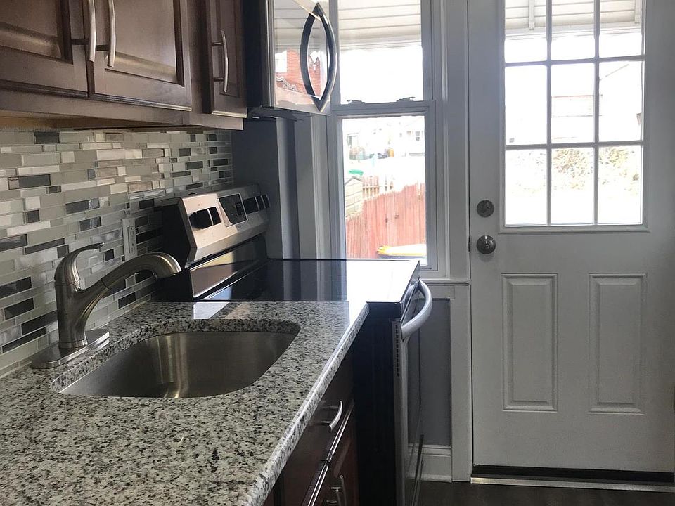 1st image of 115 Birch Ave