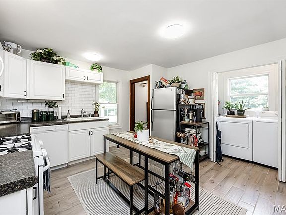 5th image of 4 Linda Vista Dr