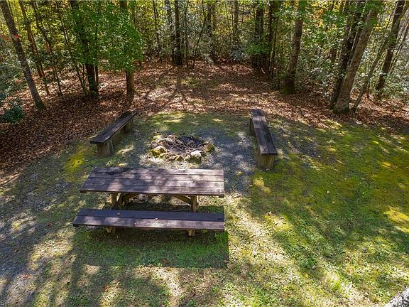 3rd image of 1105 Fall Creek Rd