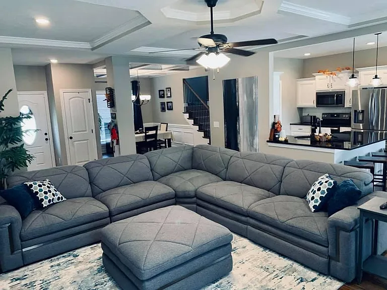 357 Rye Dr — Photo 2