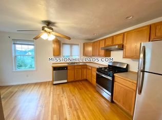 174 Calumet St #3, Roxbury Crossing, MA 02120