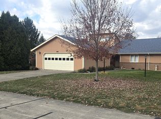 606 S Buckingham Ct #8-B, Anderson, IN 46013