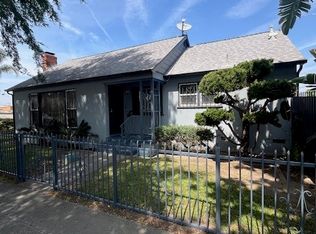 2121 W 70th St, Los Angeles, CA 90047