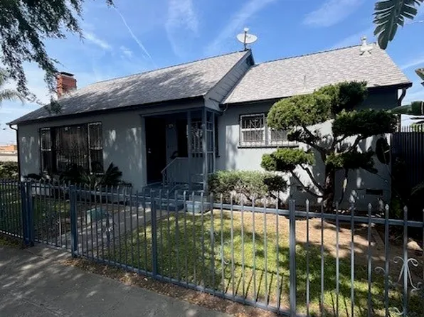 2121 W 70th St, Los Angeles, CA 90047