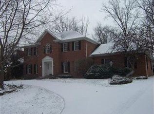 215 Hunters Hollow Dr SE, Warren, OH