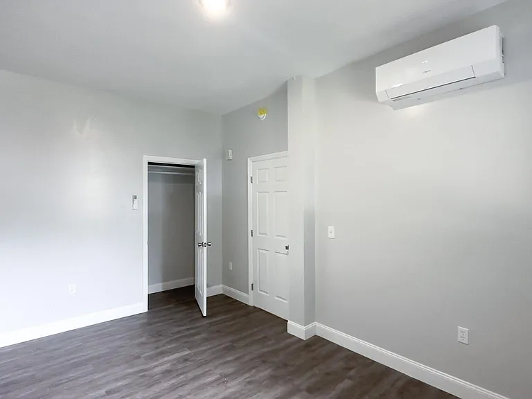 426 W Broad St #1B — Photo 5