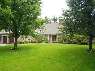 1 Black Walnut Rd, Scarsdale, NY 10583