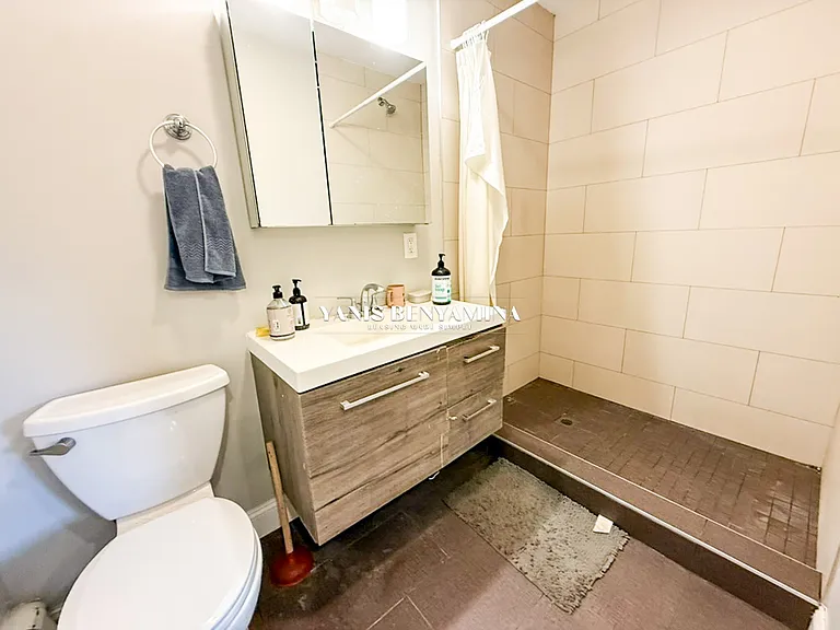 25 Elmer St — Photo 10