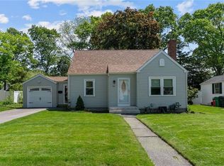 94 Brunswick Dr, Warwick, RI 02886