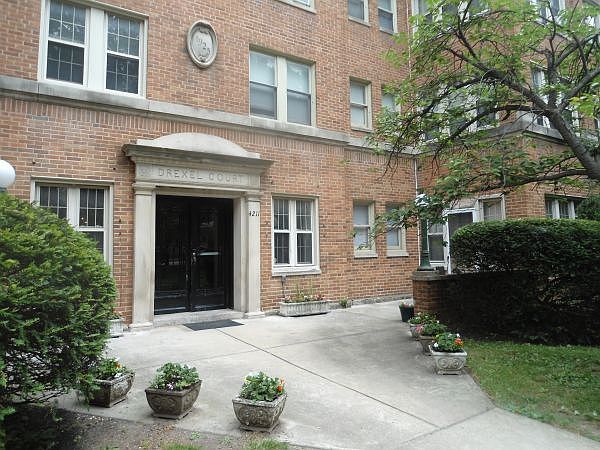 1st image of 4211 Woodland Ave APT 123