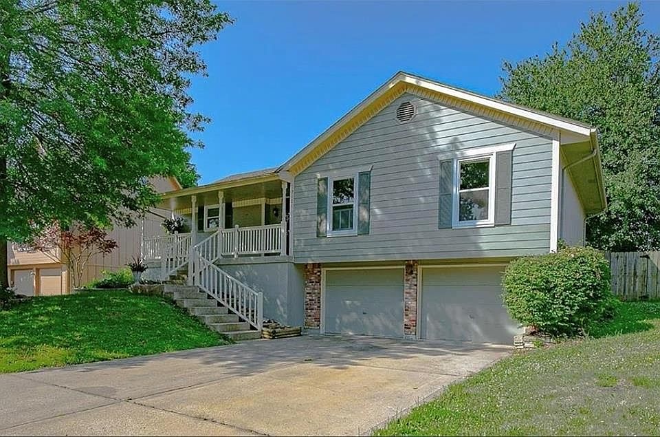 1st image of 2121 NW Hidden Pointe Ct