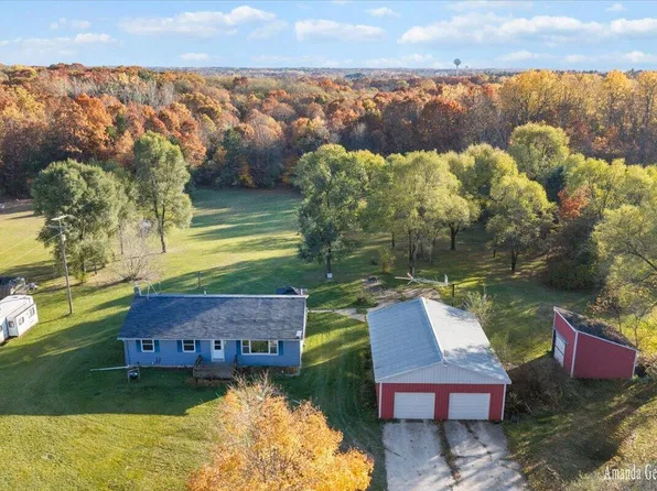 7011 W Bricker Rd, Greenville, MI 48838