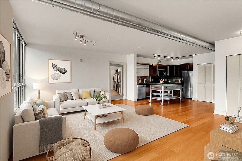 3rd image of 530 Broadway E #210