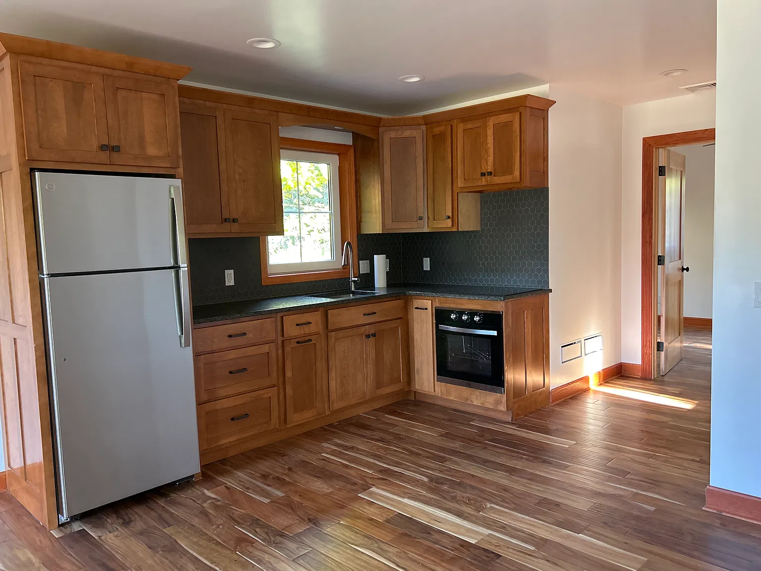 1 bed, 600 sqft, $2,000 — Photo 2