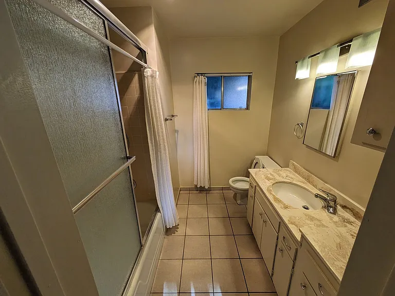 1540 N Chaparral Rd — Photo 6