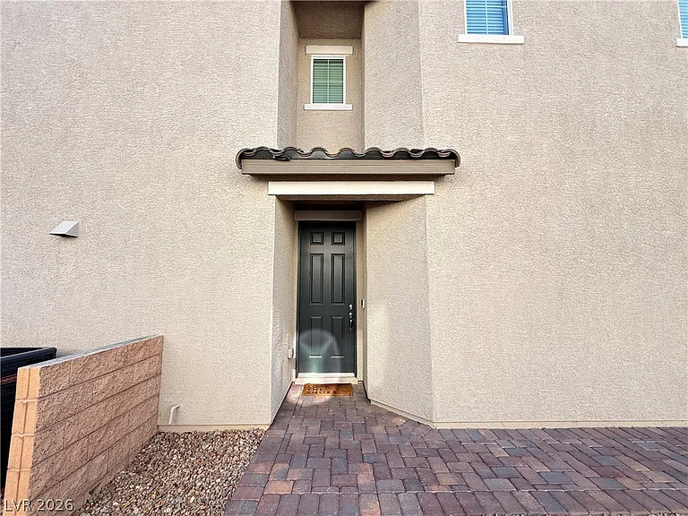 3348 Castlefields Dr — Photo 3
