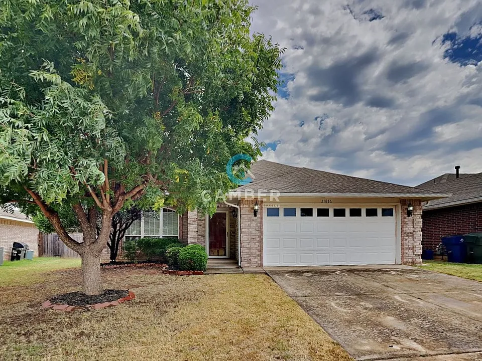 21886 Pioneer Cir