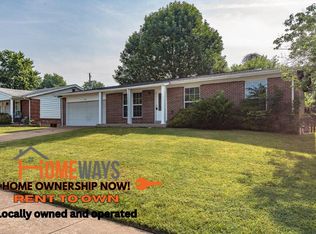 3218 Greenbridge Dr, Bridgeton, MO 63044