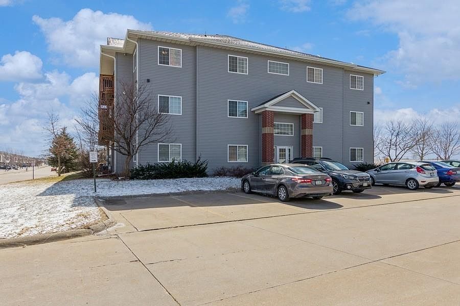 1st image of 2300 Westlake Rd APT 302