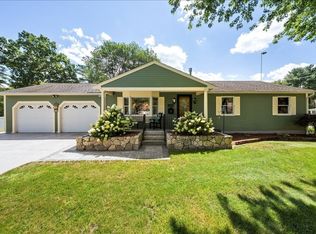 131 Pine Grove Ave, Bellingham, MA 02019