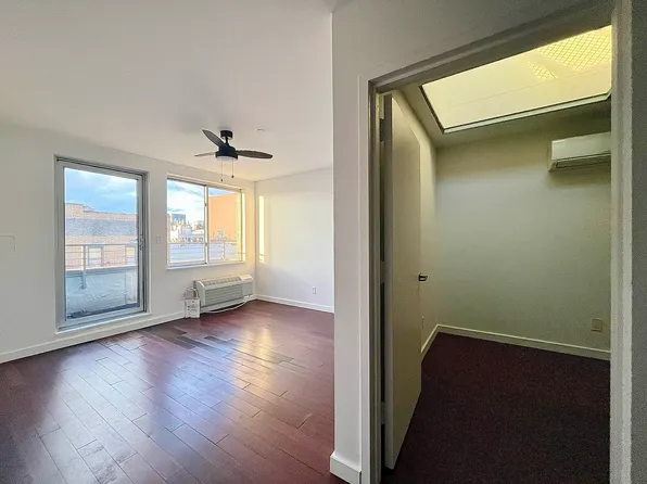 286 Stanhope Street image 15 of 29