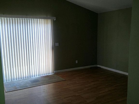 4th image of 144 Paramatta Dr