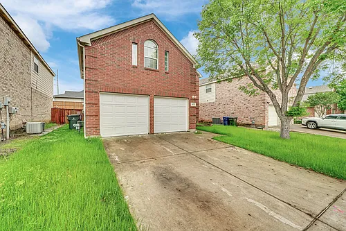 1970 Garrison Way Photo 1